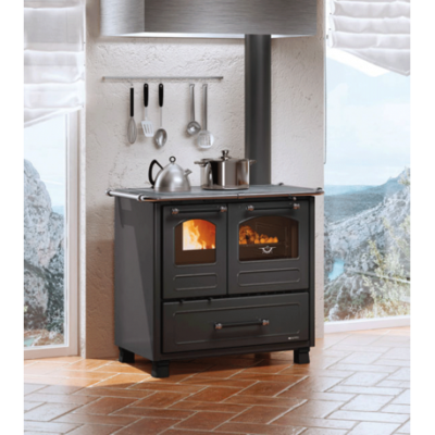 Cuisinière à Bois La Nordica Extraflame Family 4.5 – 7.5 kW : Fonte Émaillée, Livraison Rapide